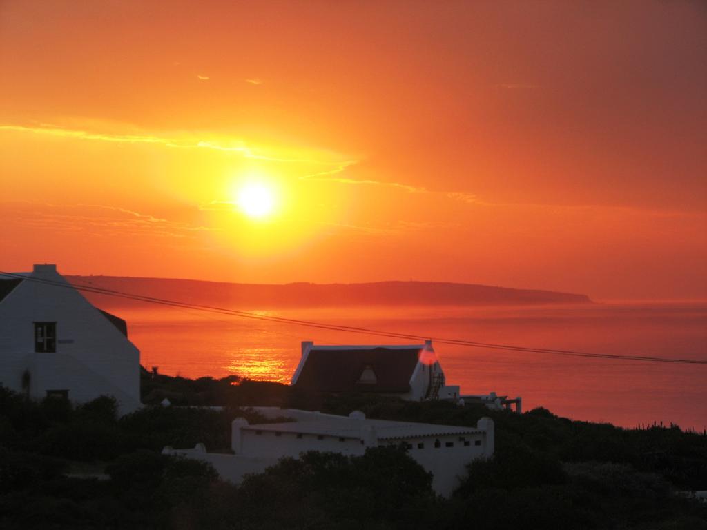 Sandpiper Cottages Boggomsbaai Buitenkant foto